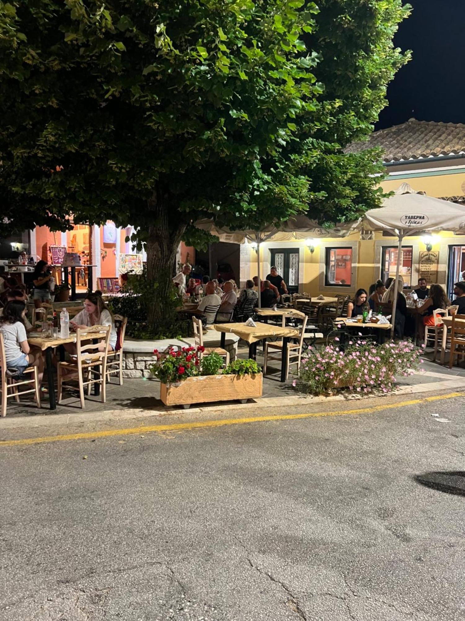 Villa Alexakis Doukádes エクステリア 写真